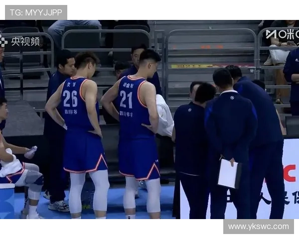 四川全运男篮在轮换深度不足的情况下成功摘铜球迷满意度提升